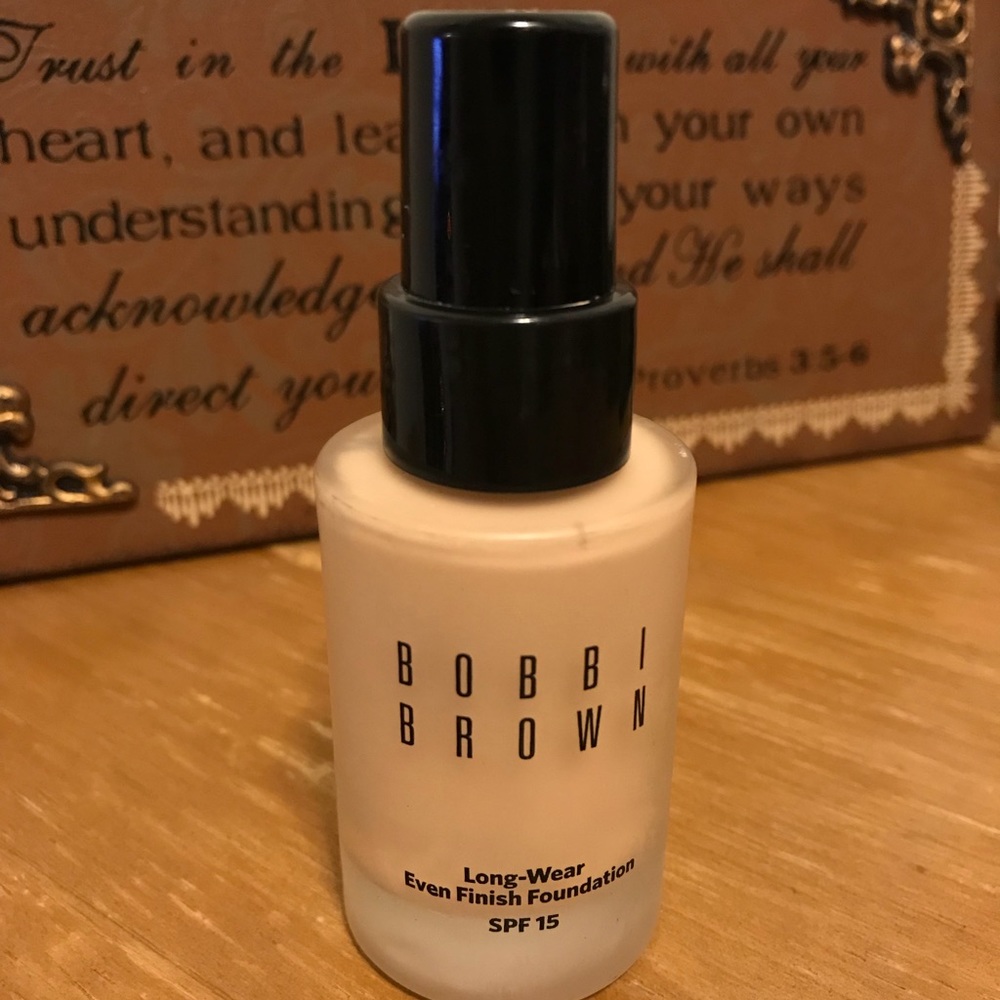 Bobbi brown long wear even finish foundation